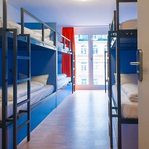 Dormitory Room Mixed